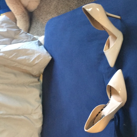 Shoes - Picture 3 of 4